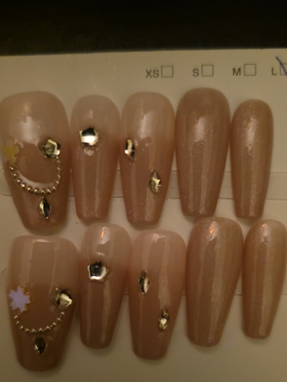 Neutral Nude Press-On Nails with Gold Accents - Large 1 Set
